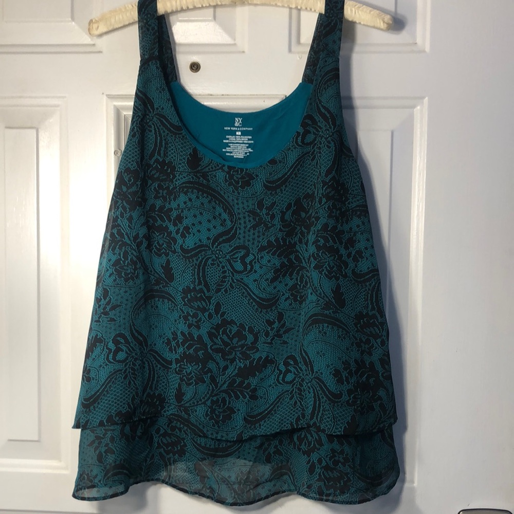 Small paisley print tank /multiple layers with lining